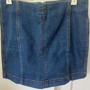 Wild Fable denim mini skirt Size 6